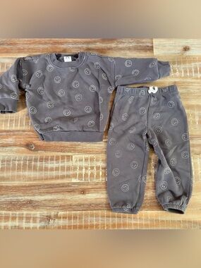 (3/$15) Gerber Baby Smiley Jogger Pants and Sweater Matching Outfit Set 18m